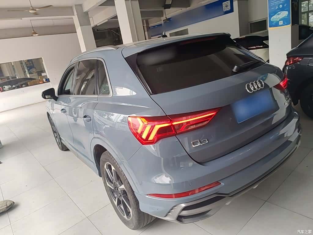 Audi Q3, 2022 все фото