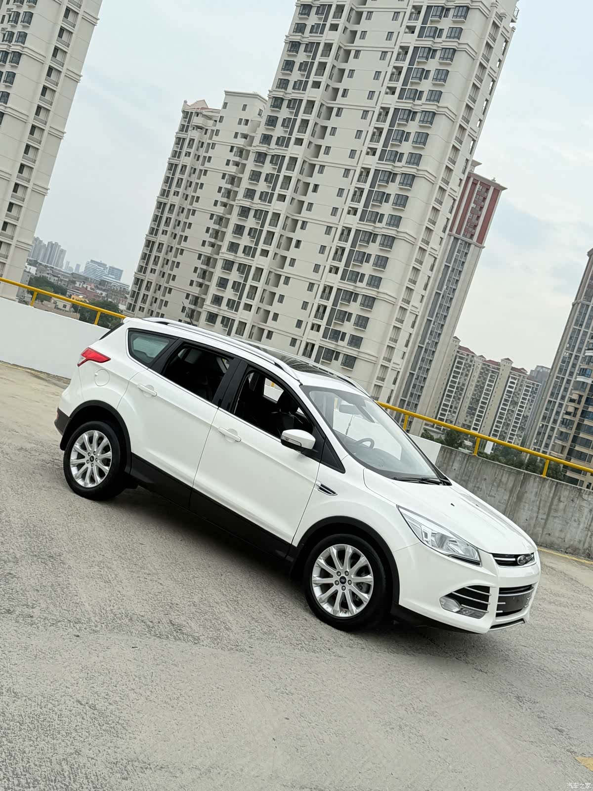 Ford Kuga, 2016 3
