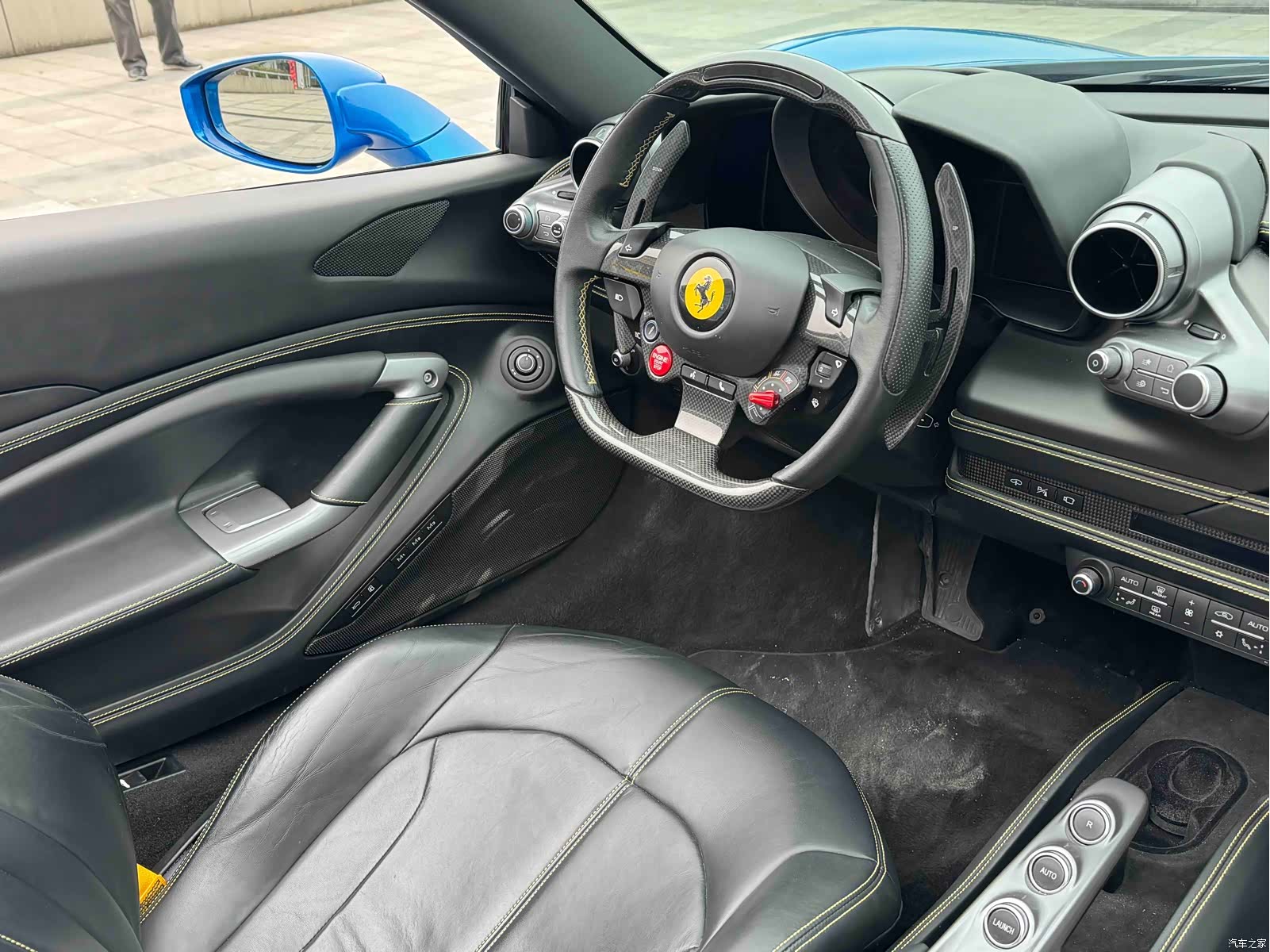 Ferrari F8, 2021 14