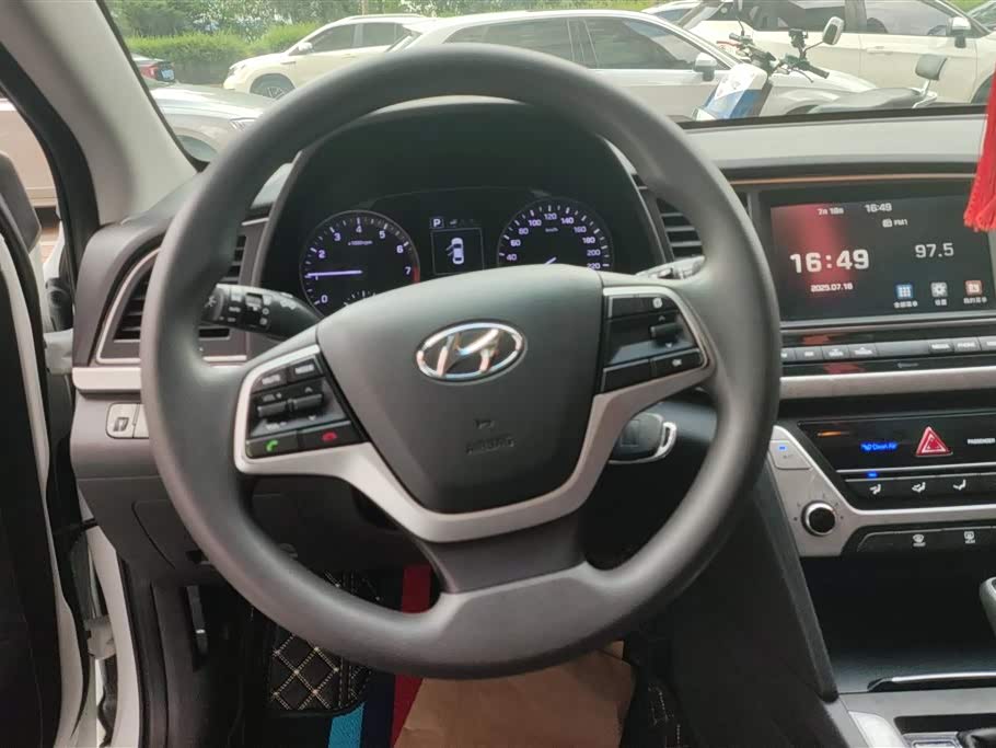 Hyundai Lead