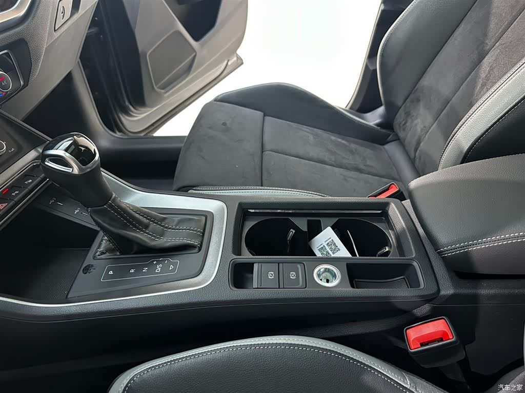 Audi Q3, 2022 14