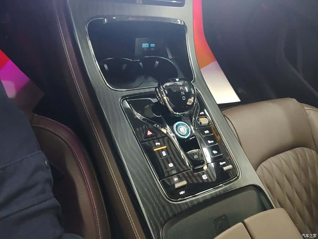 BYD Han, 2023 14