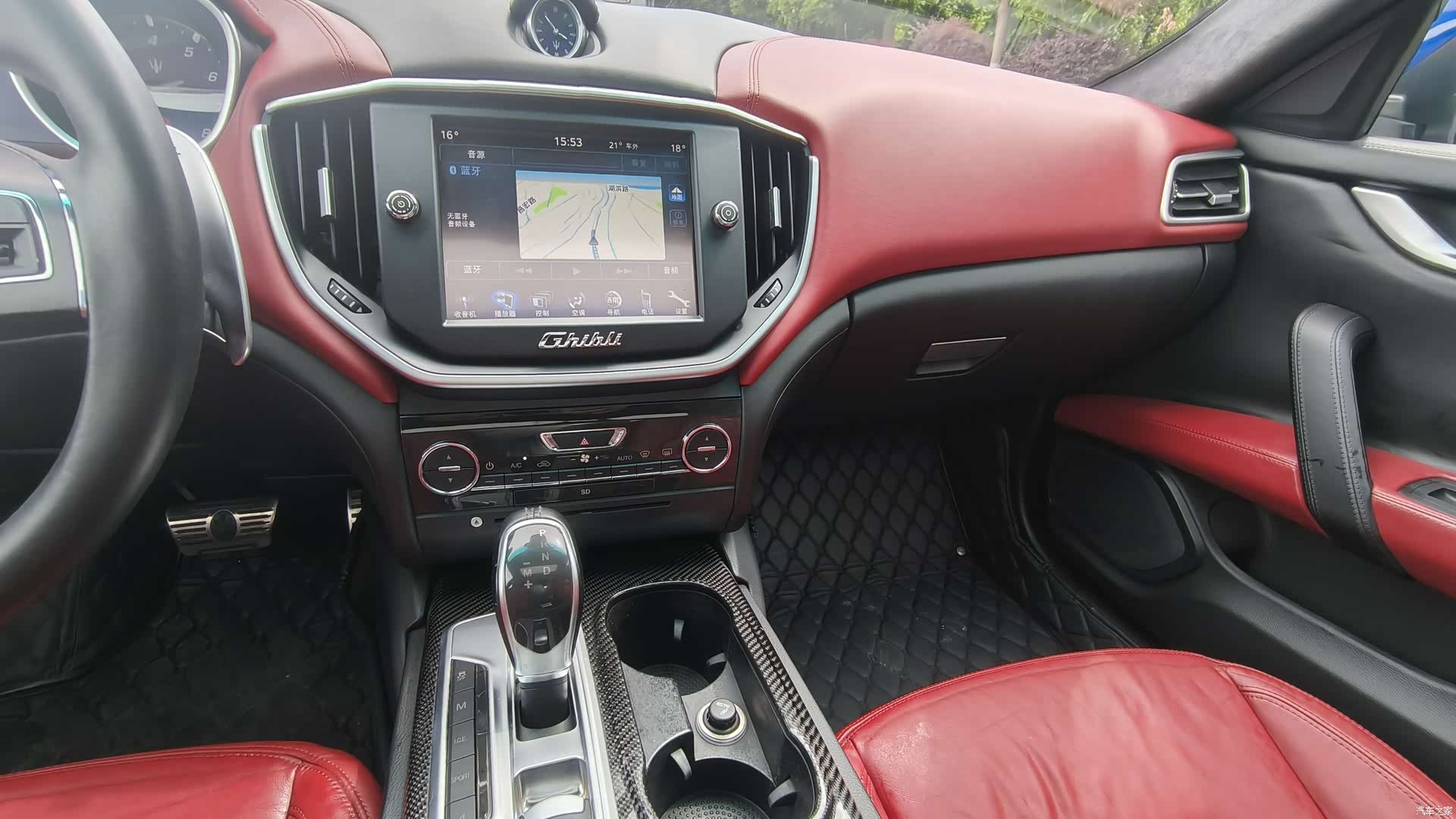 Maserati Ghibli, 2015 12
