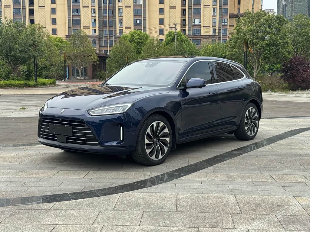 AITO M5