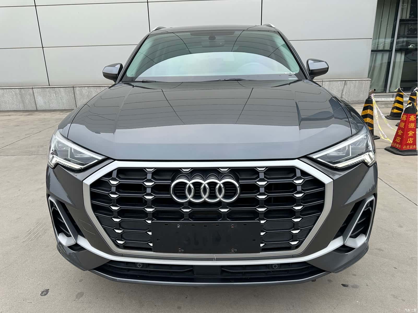 Audi Q3, 2022 2