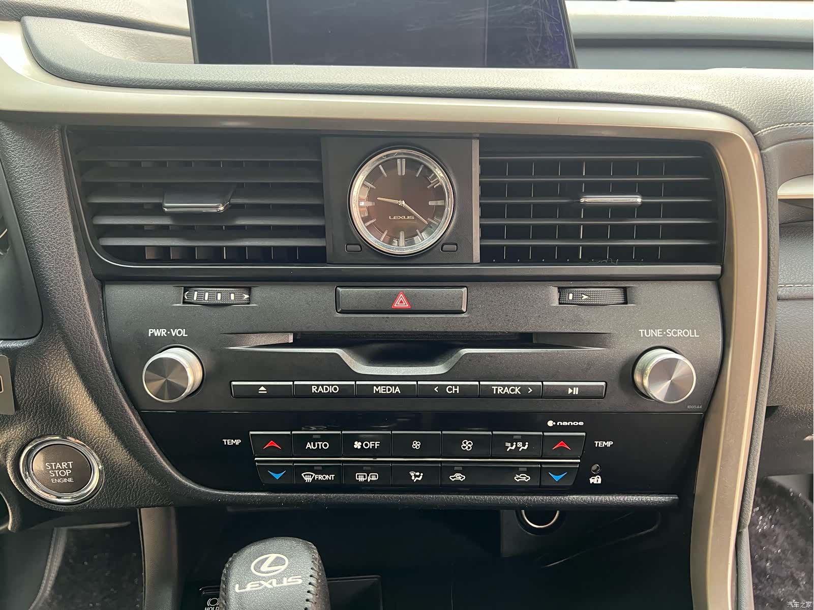 Lexus RX, 2016 14