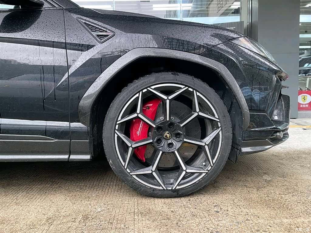 Lamborghini Urus, 2019 8