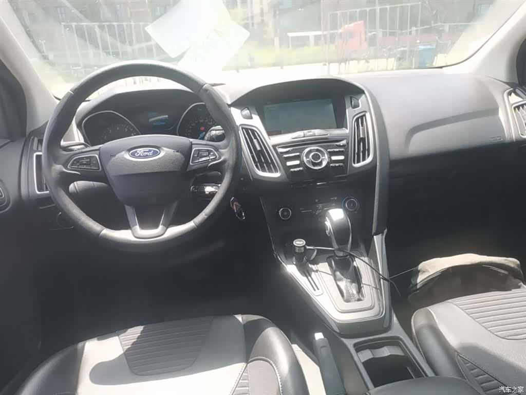 Ford Focus, 2018 10