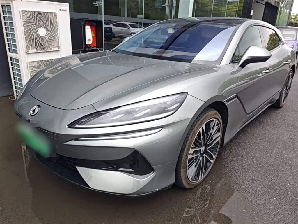 Denza Z9GT