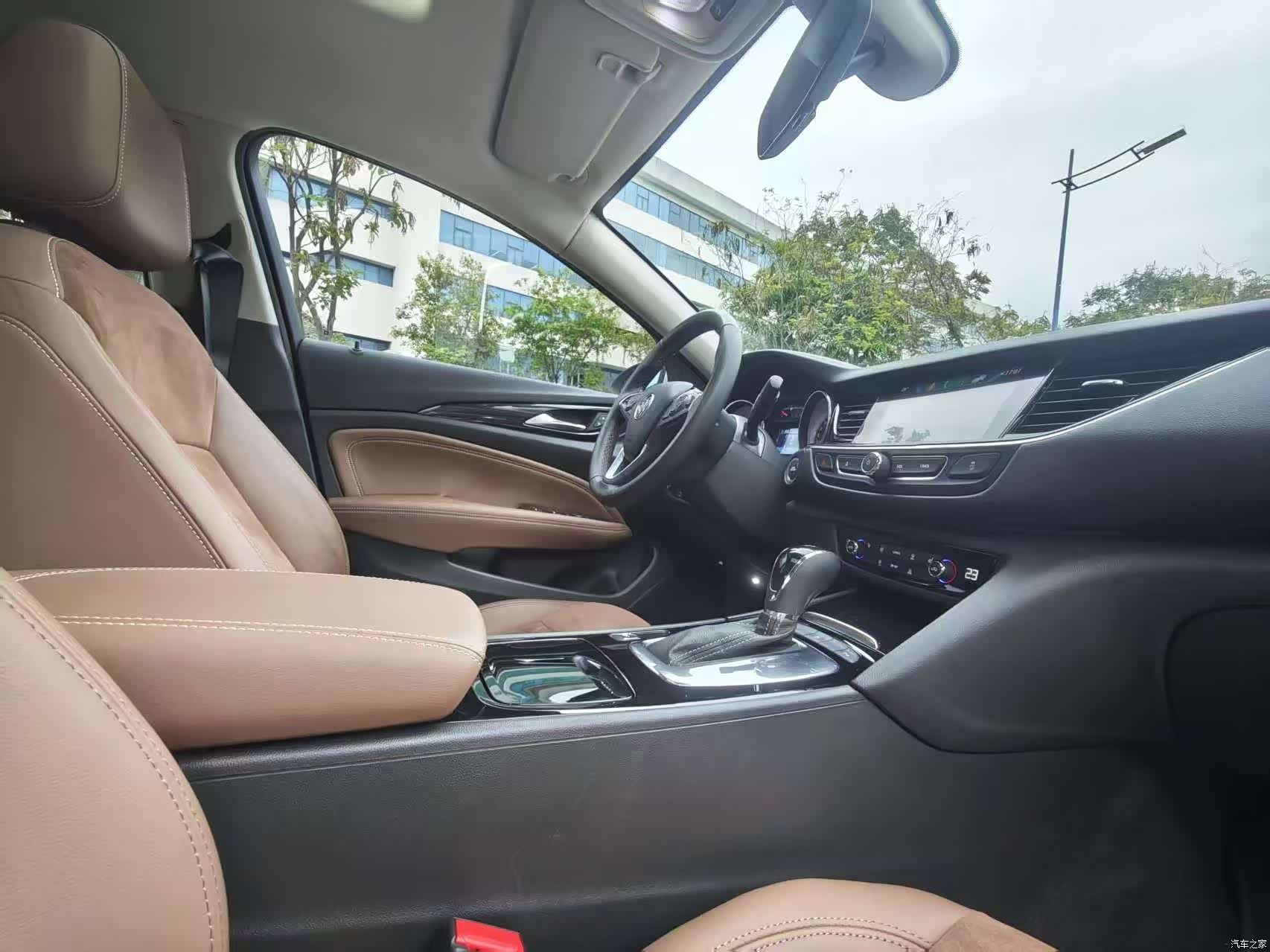 Buick Regal, 2018 все фото
