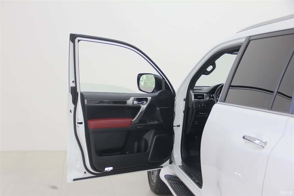 Lexus GX, 2022 все фото
