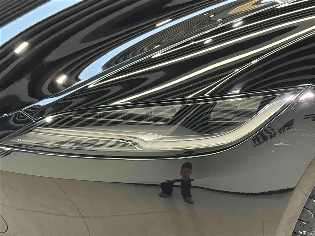 Tesla Model 3, 2024 8