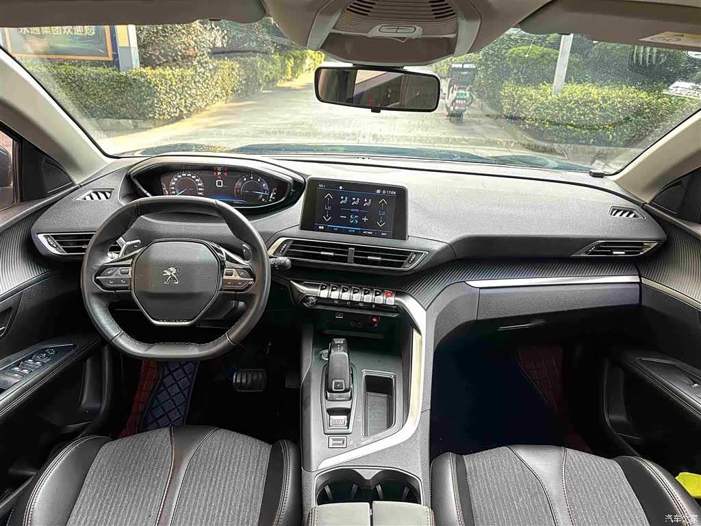 Peugeot 5008, 2018 6