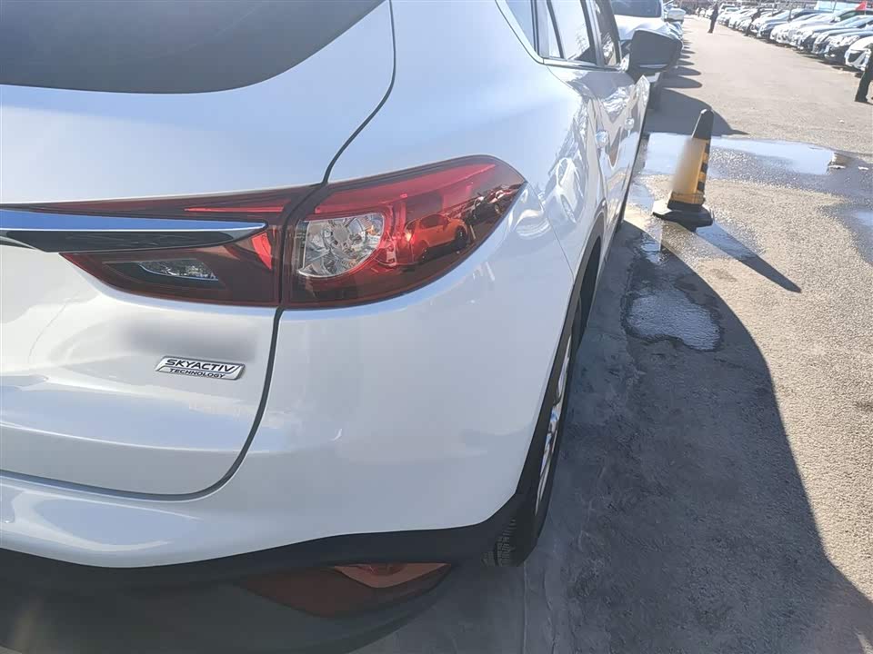 Mazda CX-4
