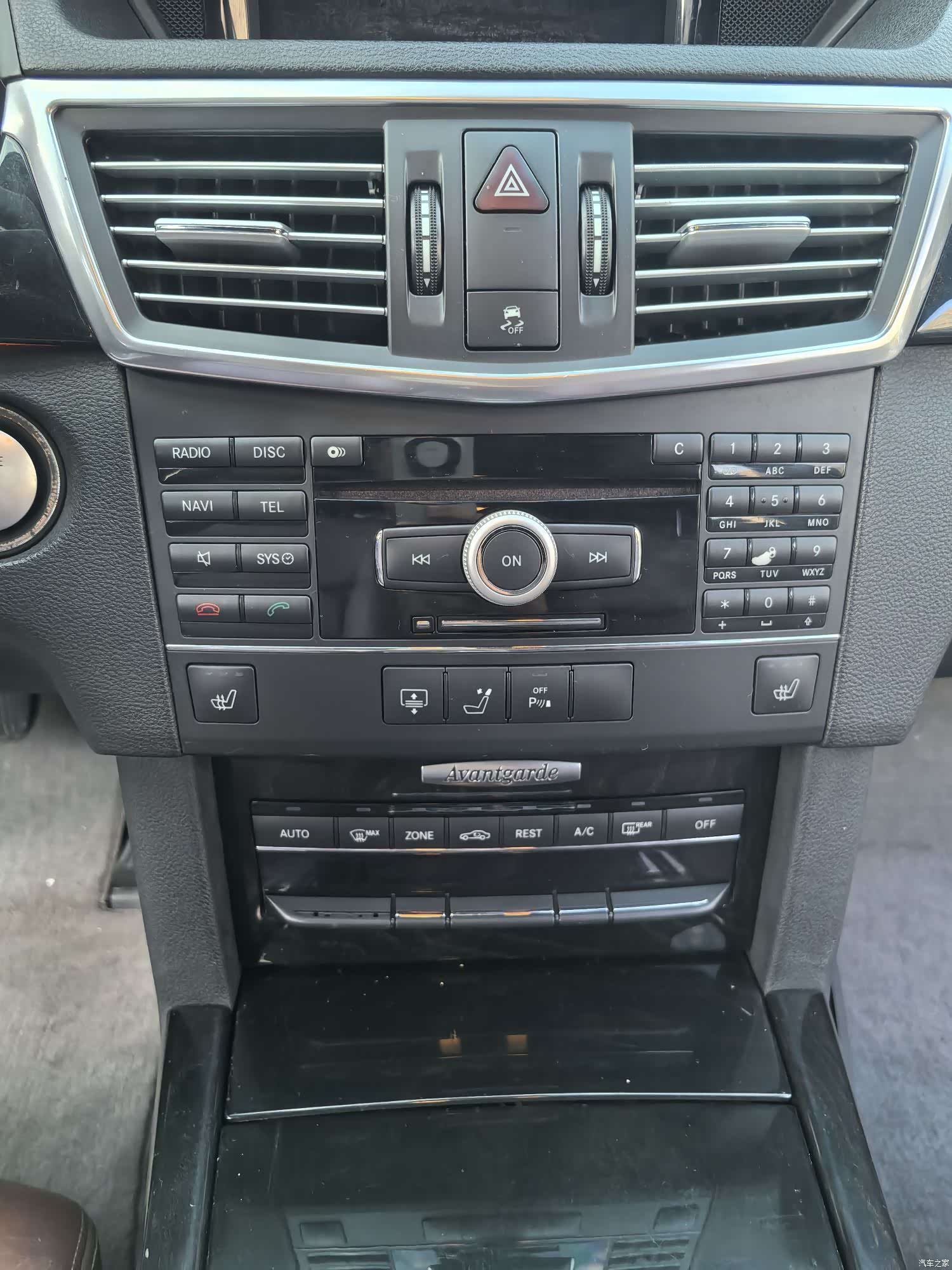 Mercedes-Benz E-Class, 2010 16