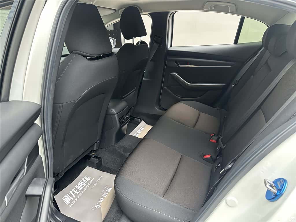 Mazda Mazda3, 2021 7