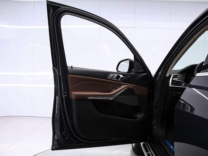 BMW X7 2019 xDrive40i Leading hao hua tao zhuang