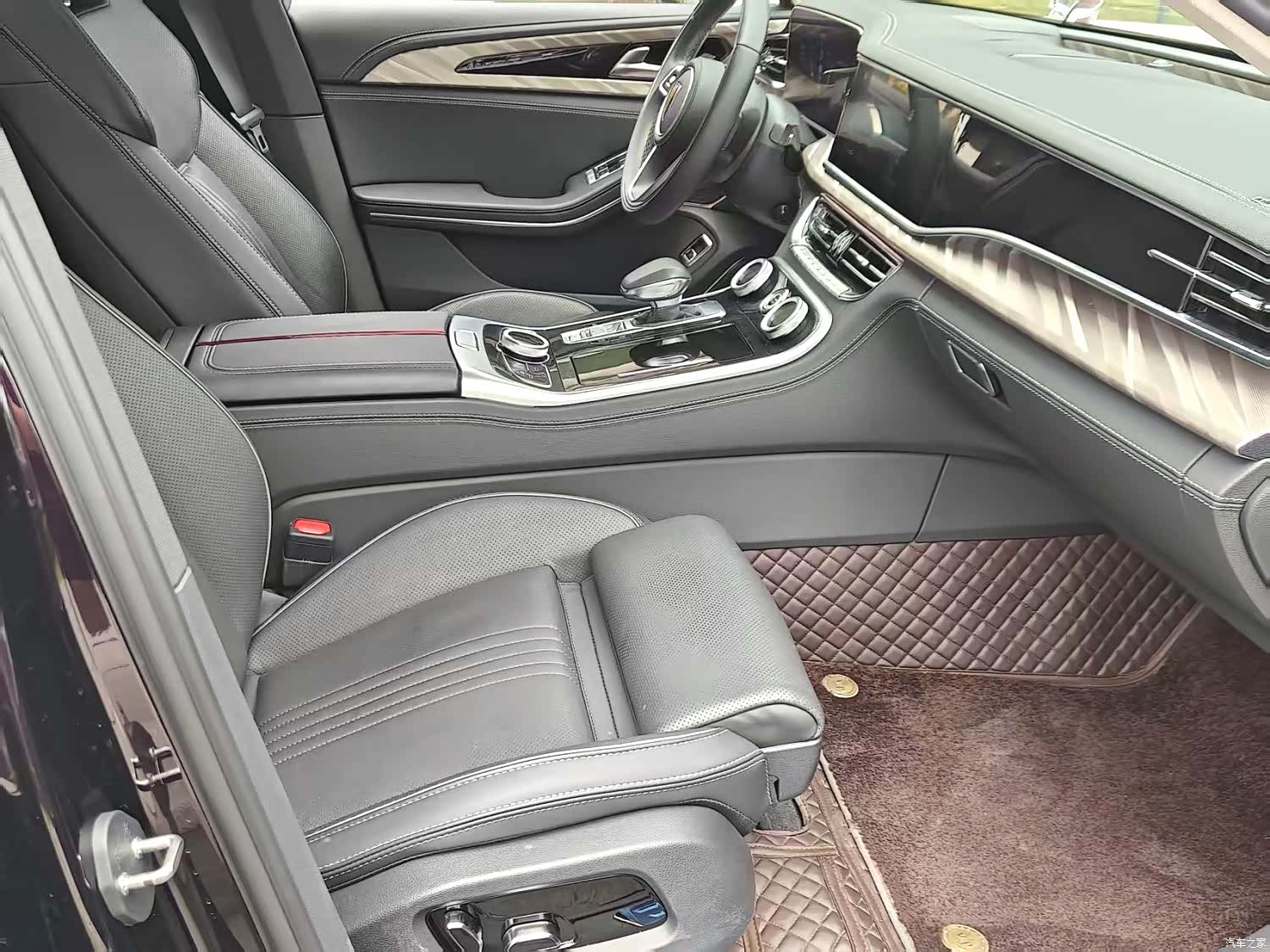 Hongqi H9, 2021 все фото