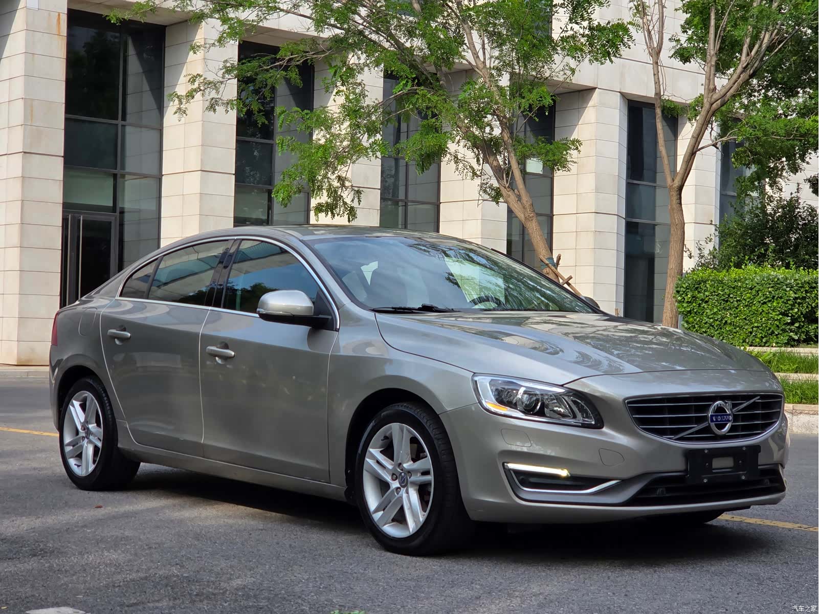 Volvo S60, 2015 11