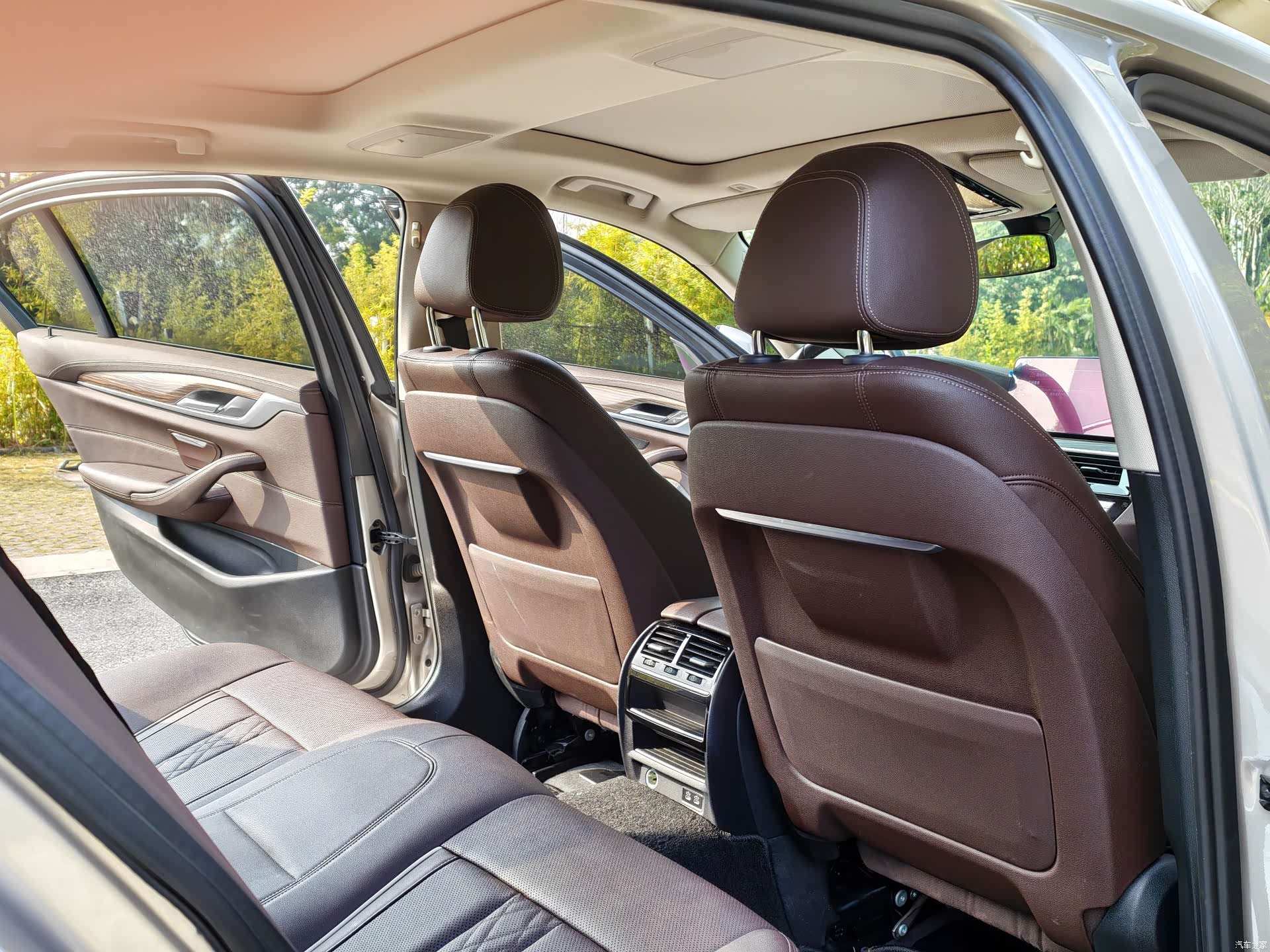 BMW 5 Series, 2021 9