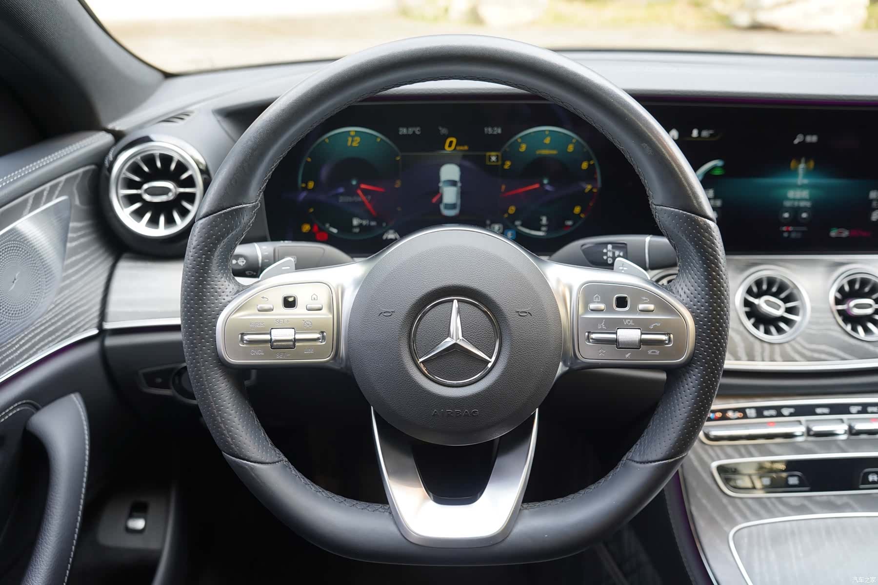 Mercedes-Benz CLS, 2021 16