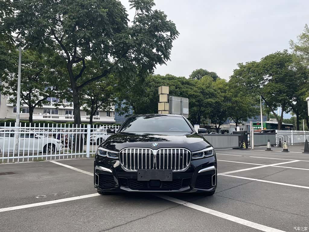 BMW 7 Series, 2021 2