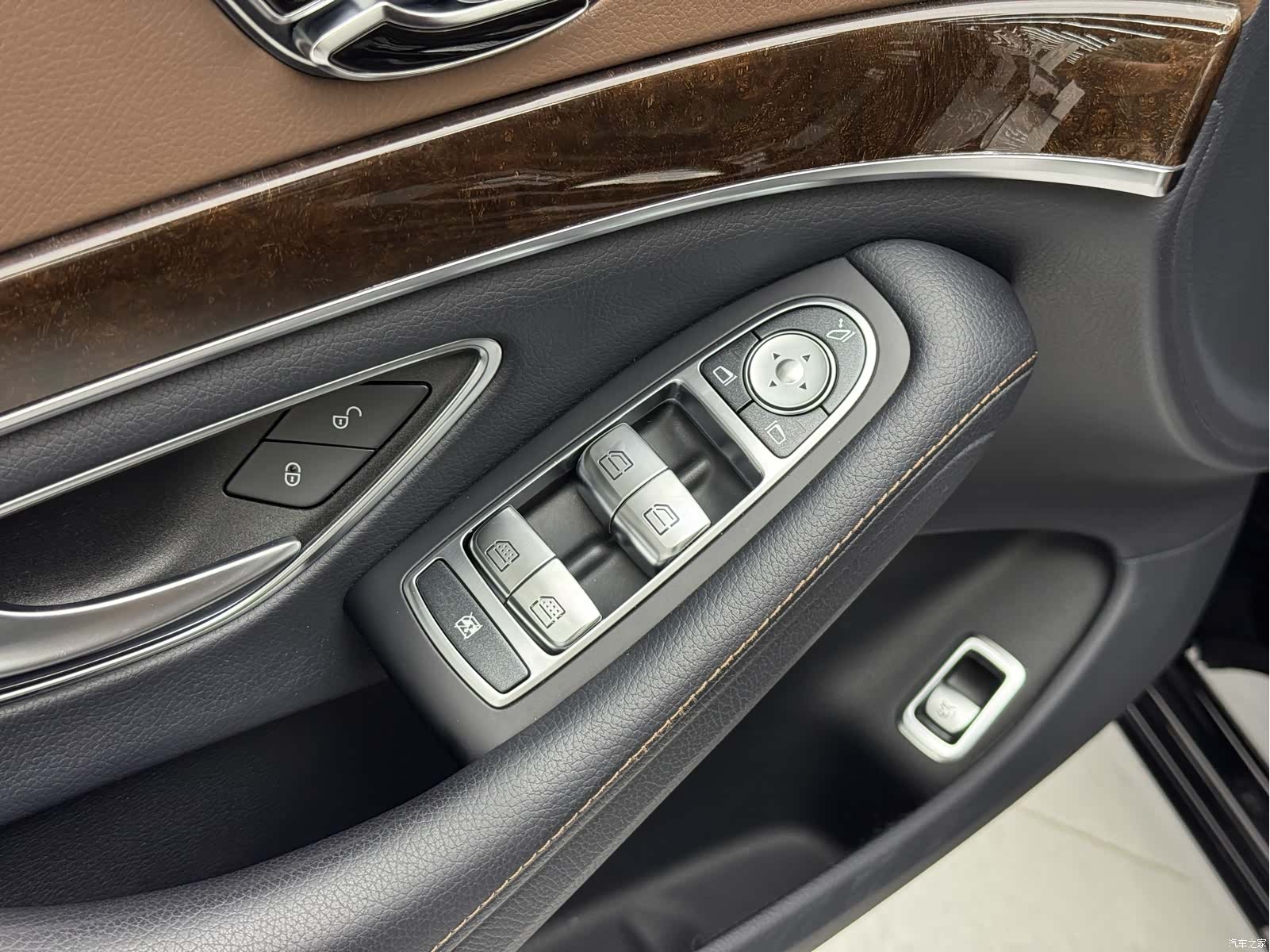 Mercedes-Benz S-Class, 2020 9