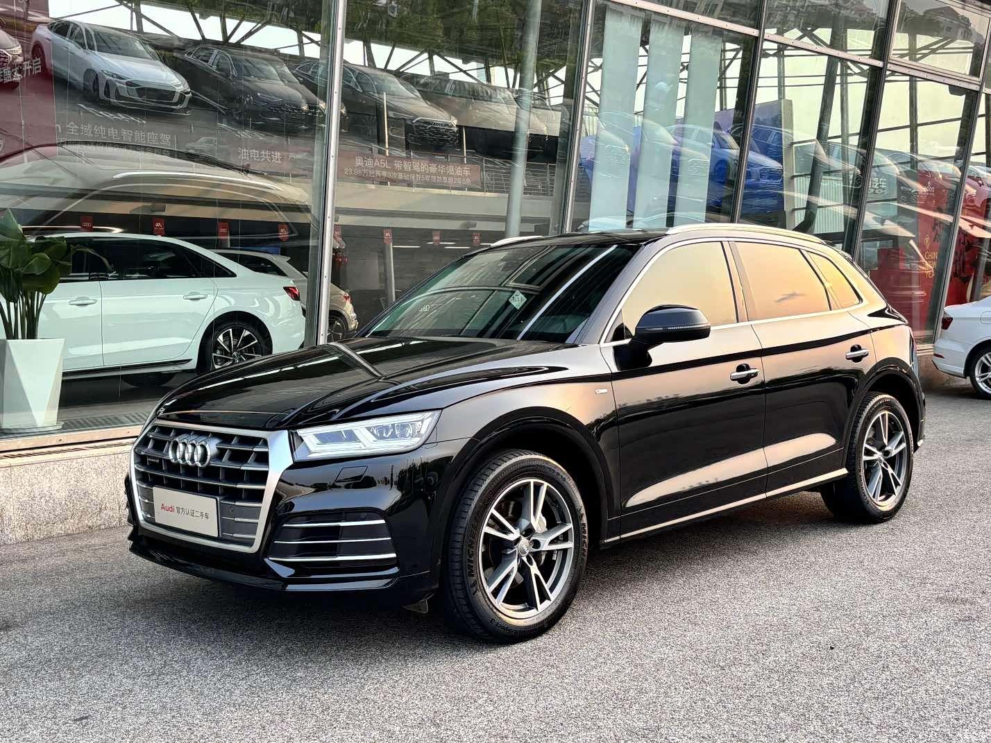 Audi Q5L, 2019 1