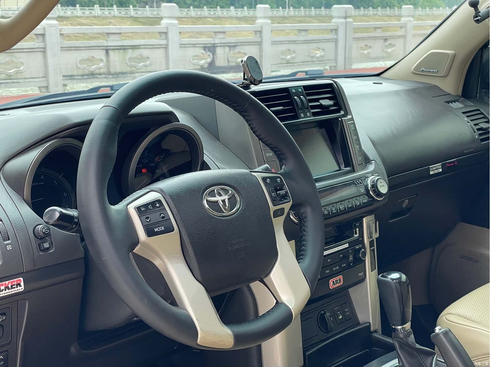 Toyota Prado, 2010 10