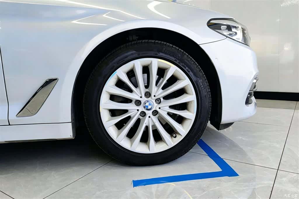 BMW 5 Series, 2020 6