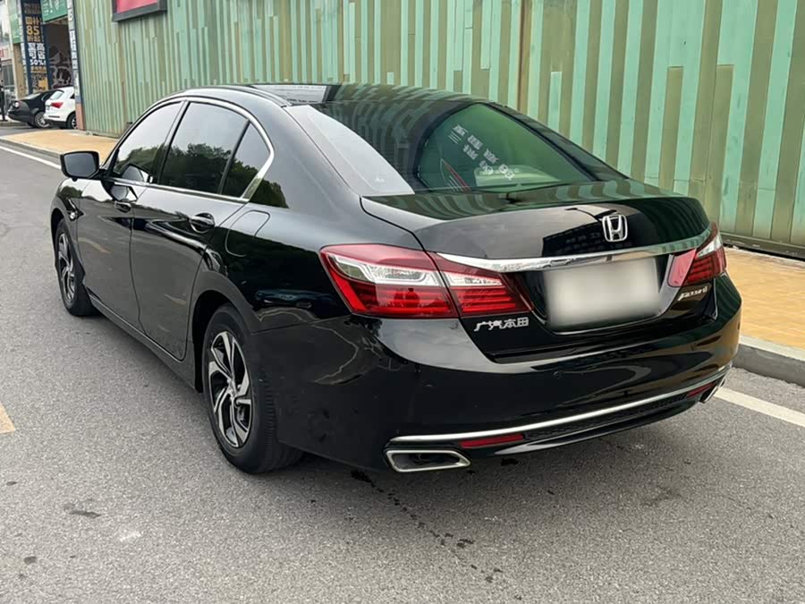 Honda Accord 2018, фото 5