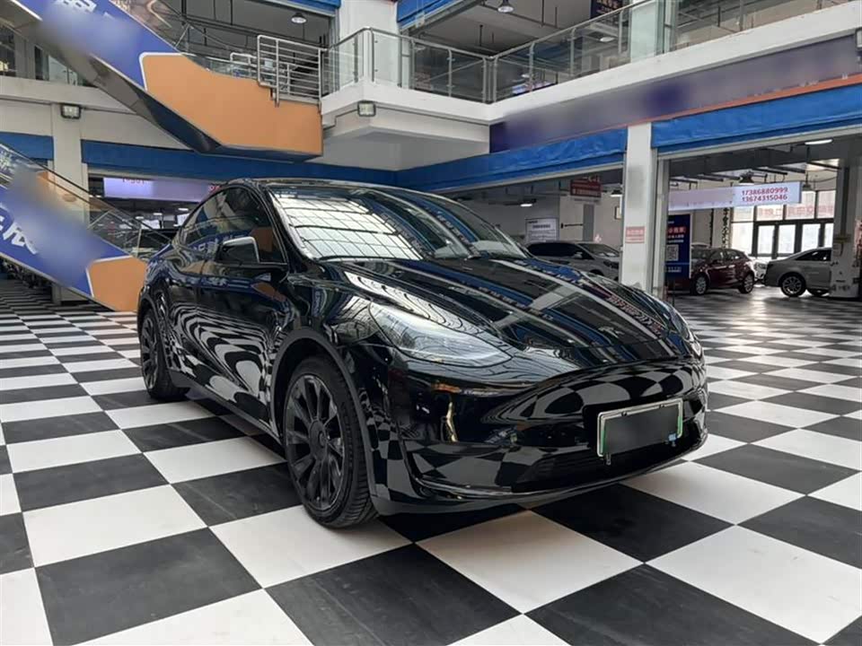 Tesla Model Y Tesla Model Y