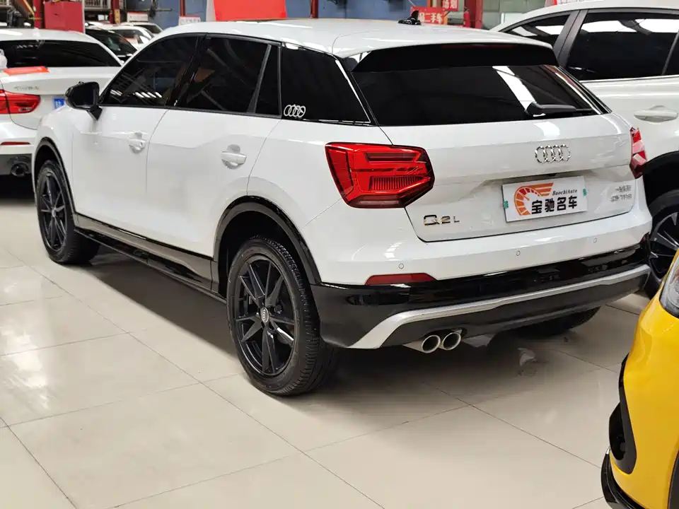 Audi Q2L Audi Q2L