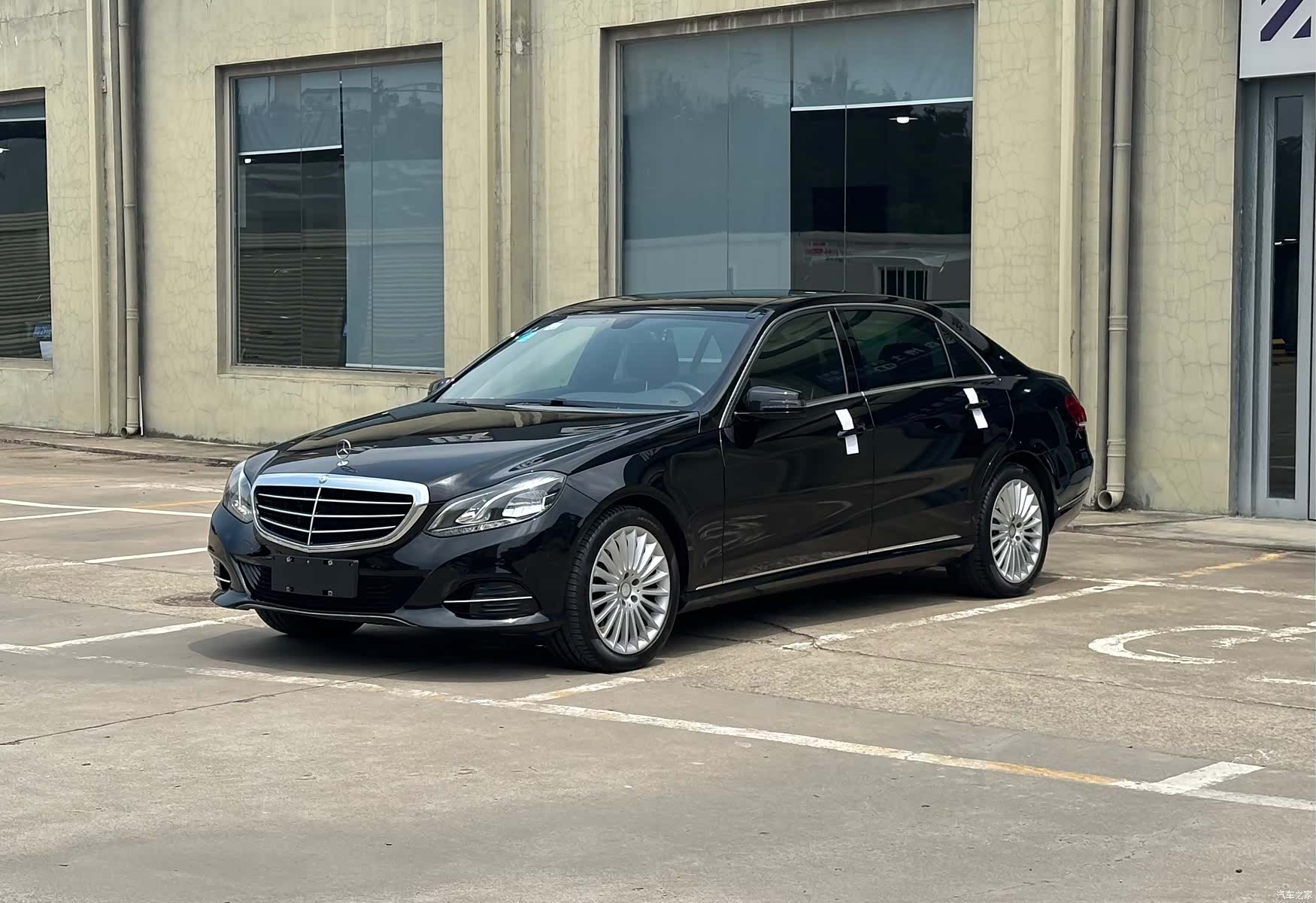 Mercedes-Benz E-Class, 2016 1