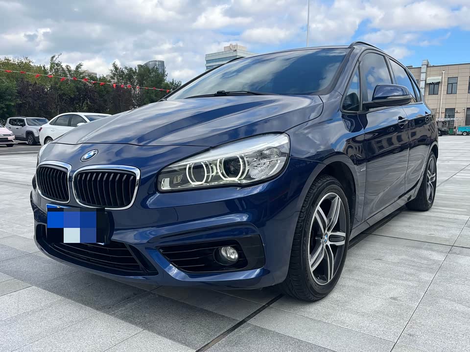 BMW 2 series station wagon