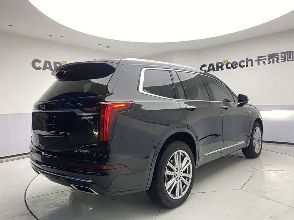 Cadillac XT6