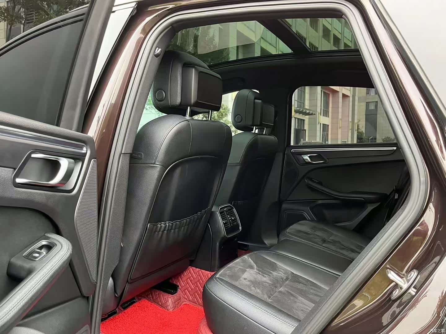 Porsche Macan, 2017 все фото