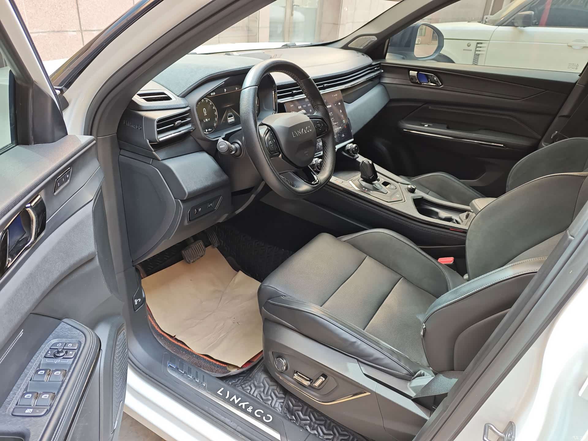 Lynk & Co 01, 2021 4