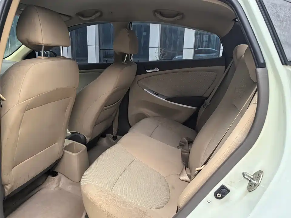Hyundai Rena