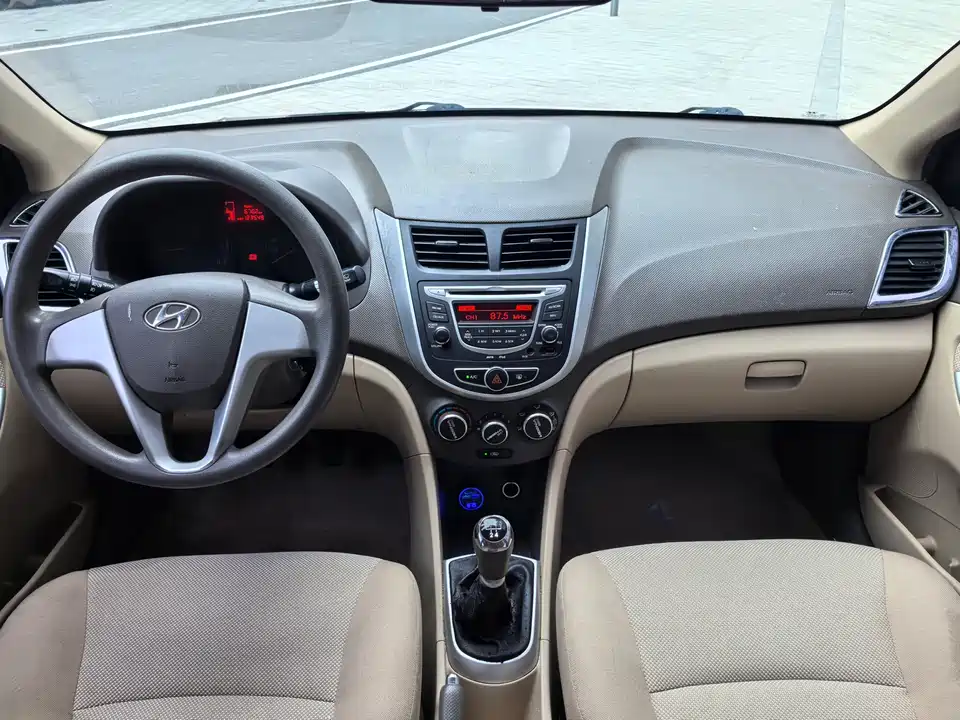 Hyundai Rena