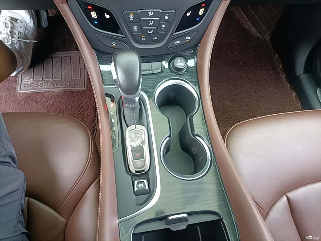 Buick Envision Plus, 2019 14