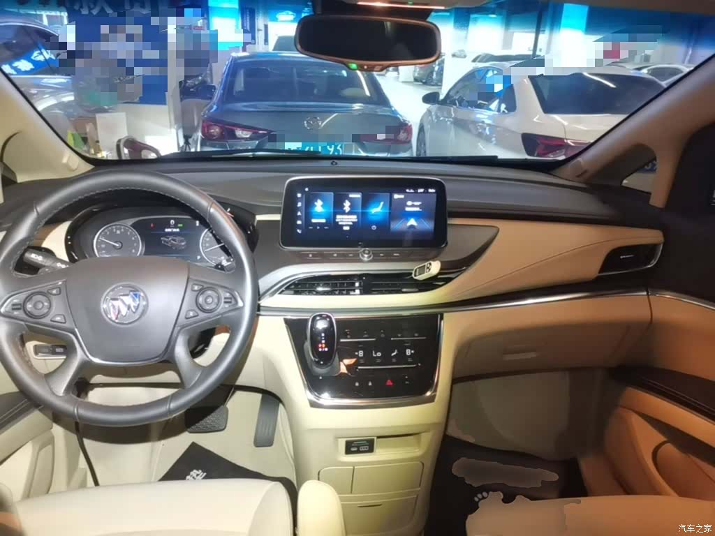 Buick GL8, 2025 10
