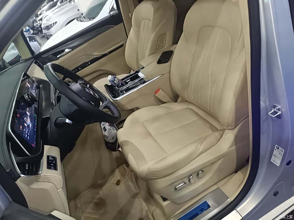 Buick GL8, 2025 15