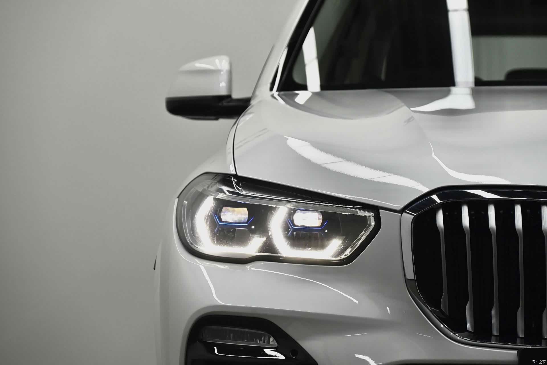 BMW X5, 2019 все фото