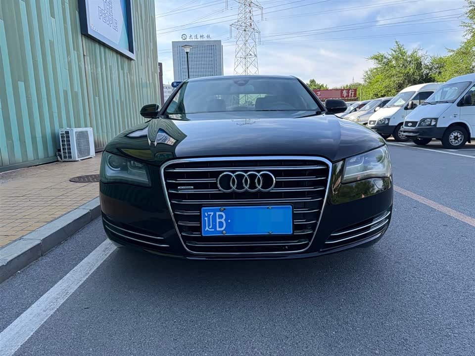 Audi A8