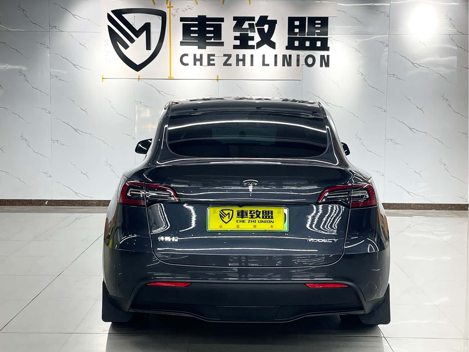 Tesla Model Y, 2024 все фото