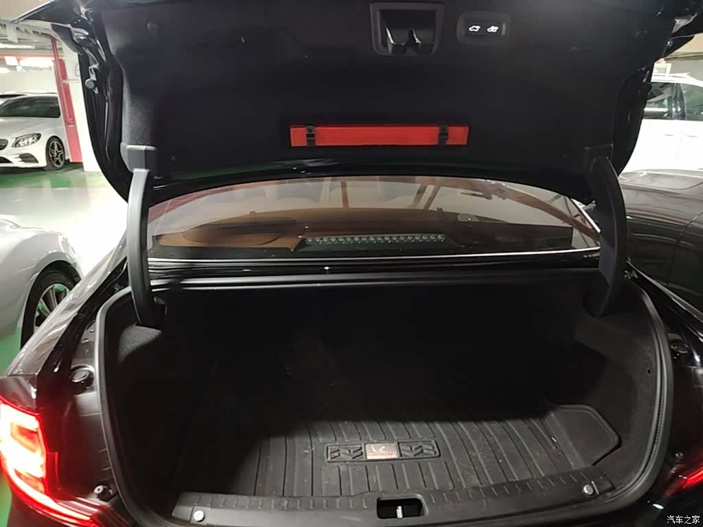 Volvo S90, 2019 19