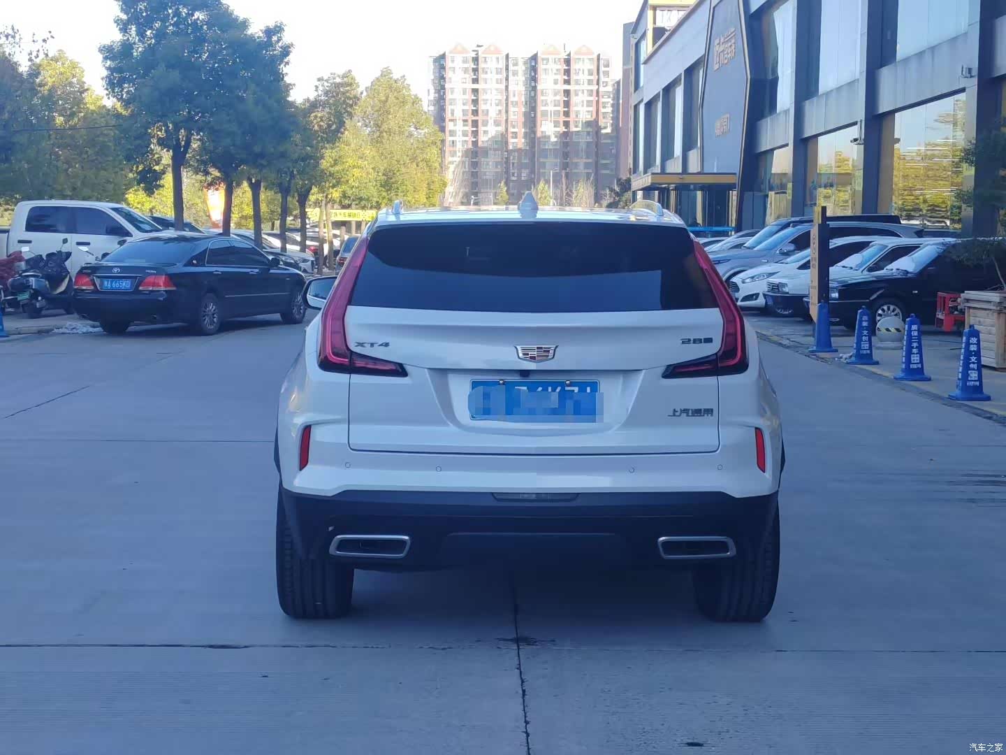 Cadillac XT4, 2025 9