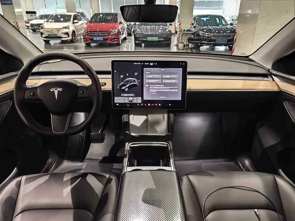 Tesla Model Y Tesla Model Y