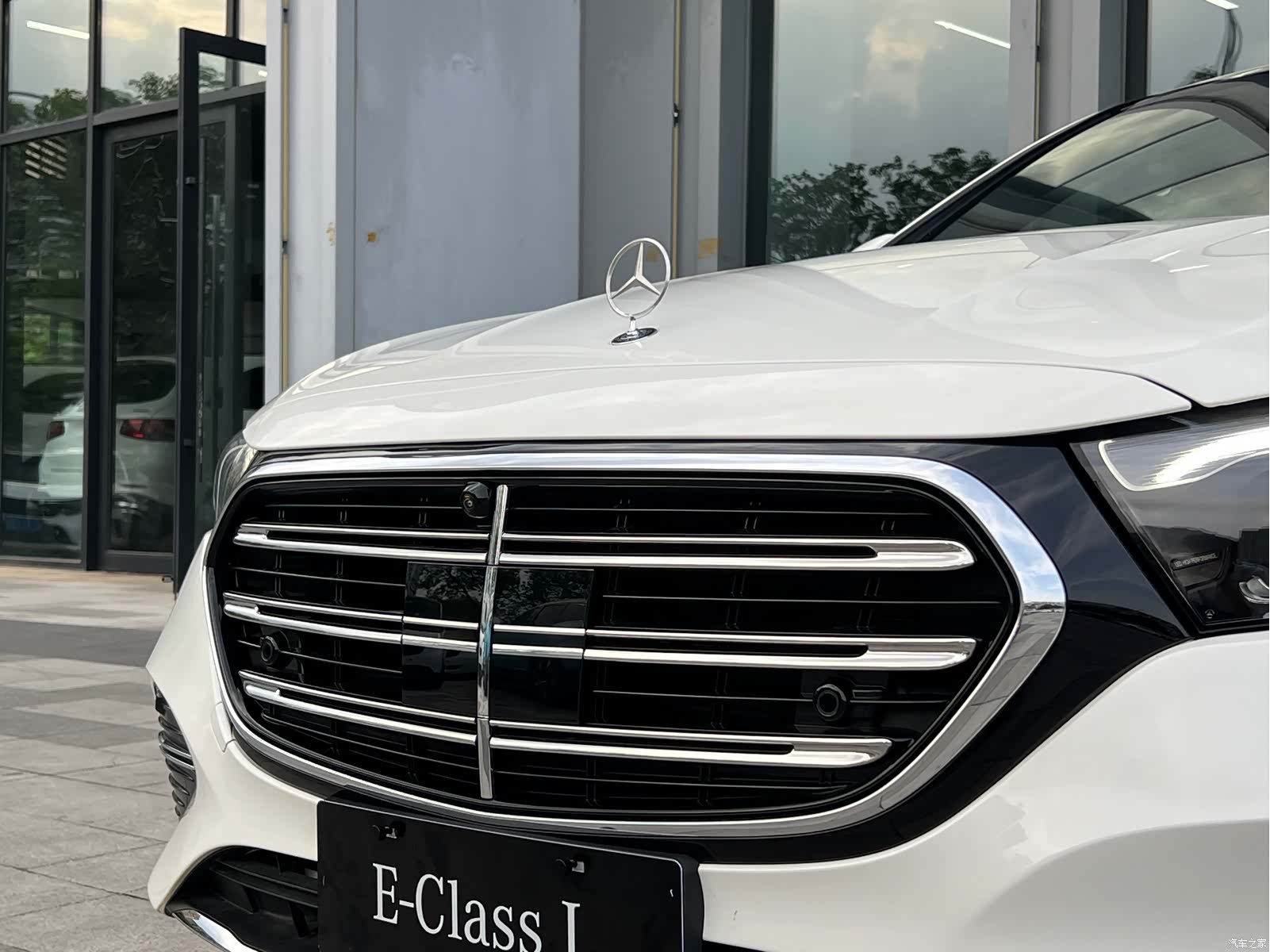 Mercedes-Benz E-Class, 2025 6